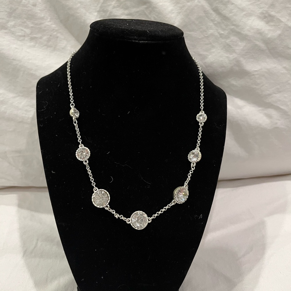 Costume jewelry crystal necklace
